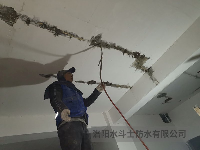 車(chē)庫(kù)地下室維修案例